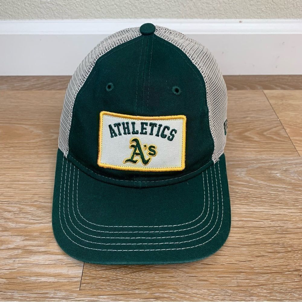 NWOT New Era 9Forty Youth Oakland Athletics Snapback Hat